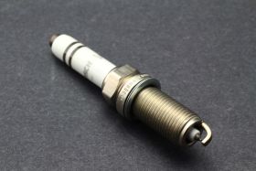 06K905611C - Spark Plug