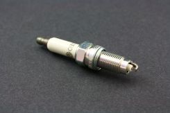 101905606A - Spark Plug for VR6